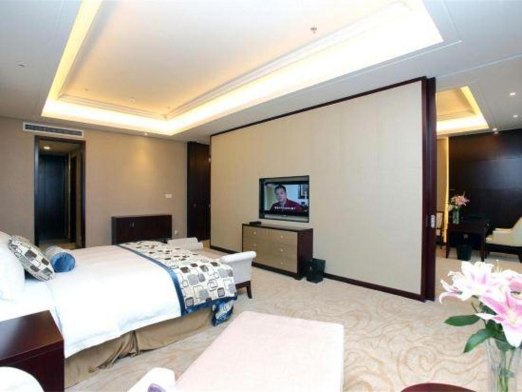 Linyi Blue Horizon International Hotel Yi He Exterior foto
