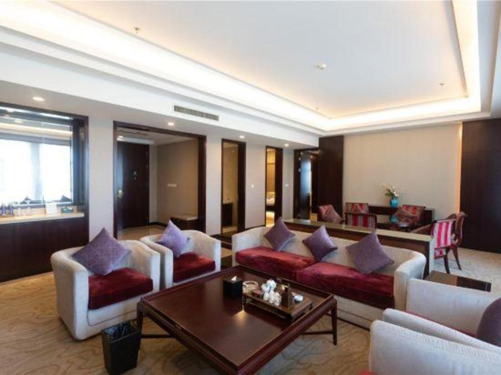 Linyi Blue Horizon International Hotel Yi He Exterior foto