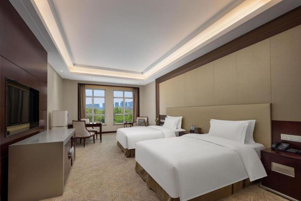 Linyi Blue Horizon International Hotel Yi He Exterior foto